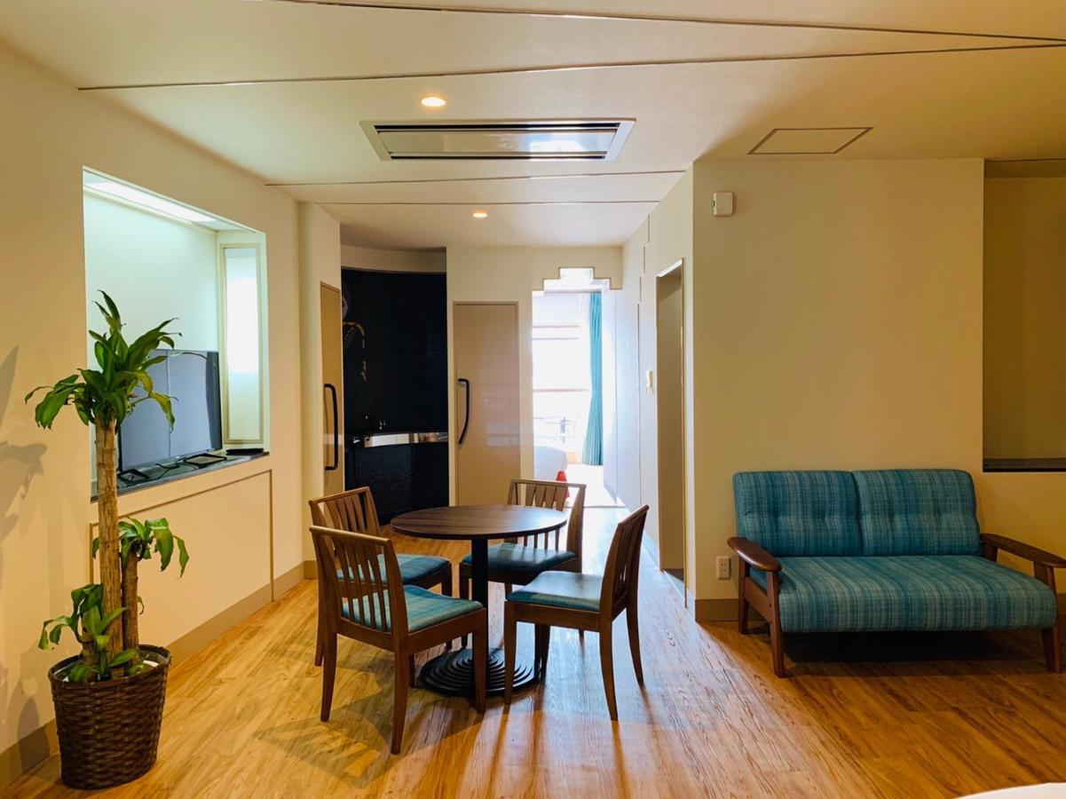 Hiyagunlanairesort Okinawa Buitenkant foto
